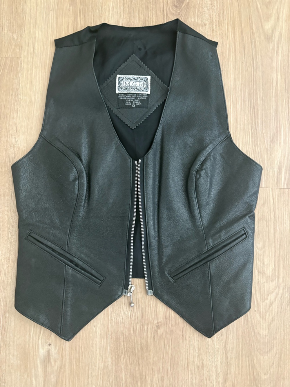 Vtg 90’s Black 100% Leather Zip-Front Vest